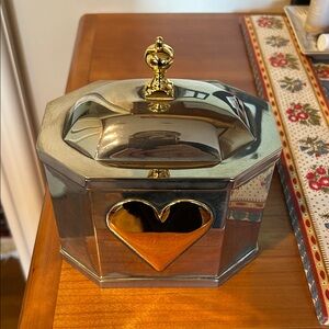 Williamsburg/Lenox Silver-plate Jewelry Box with Gold Heart Accent